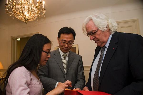 Accord de coop�ration avec une d�l�gation chinoise
